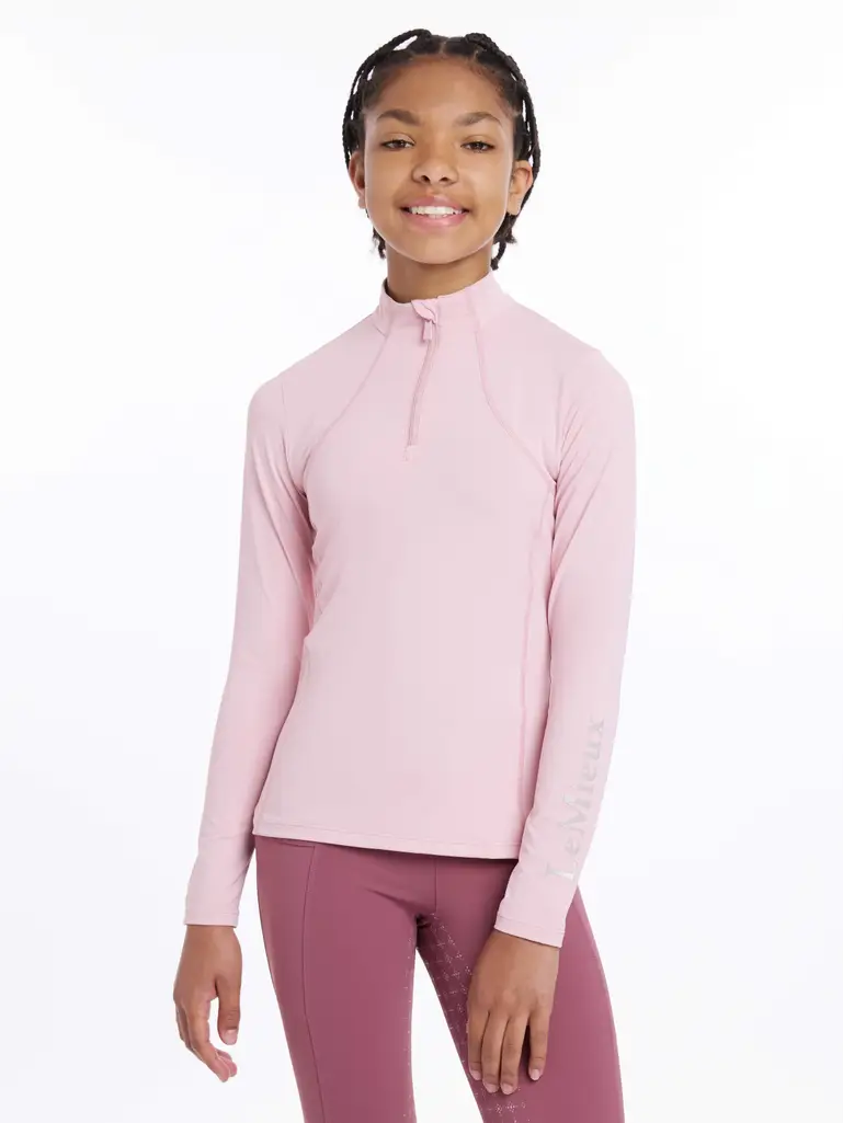 it06058_studio_youngriderbaselayer_blossom_0029_