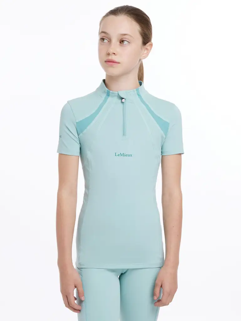it06070_studio_youngridershortsleevemiameshbaselayer_aqua_0011