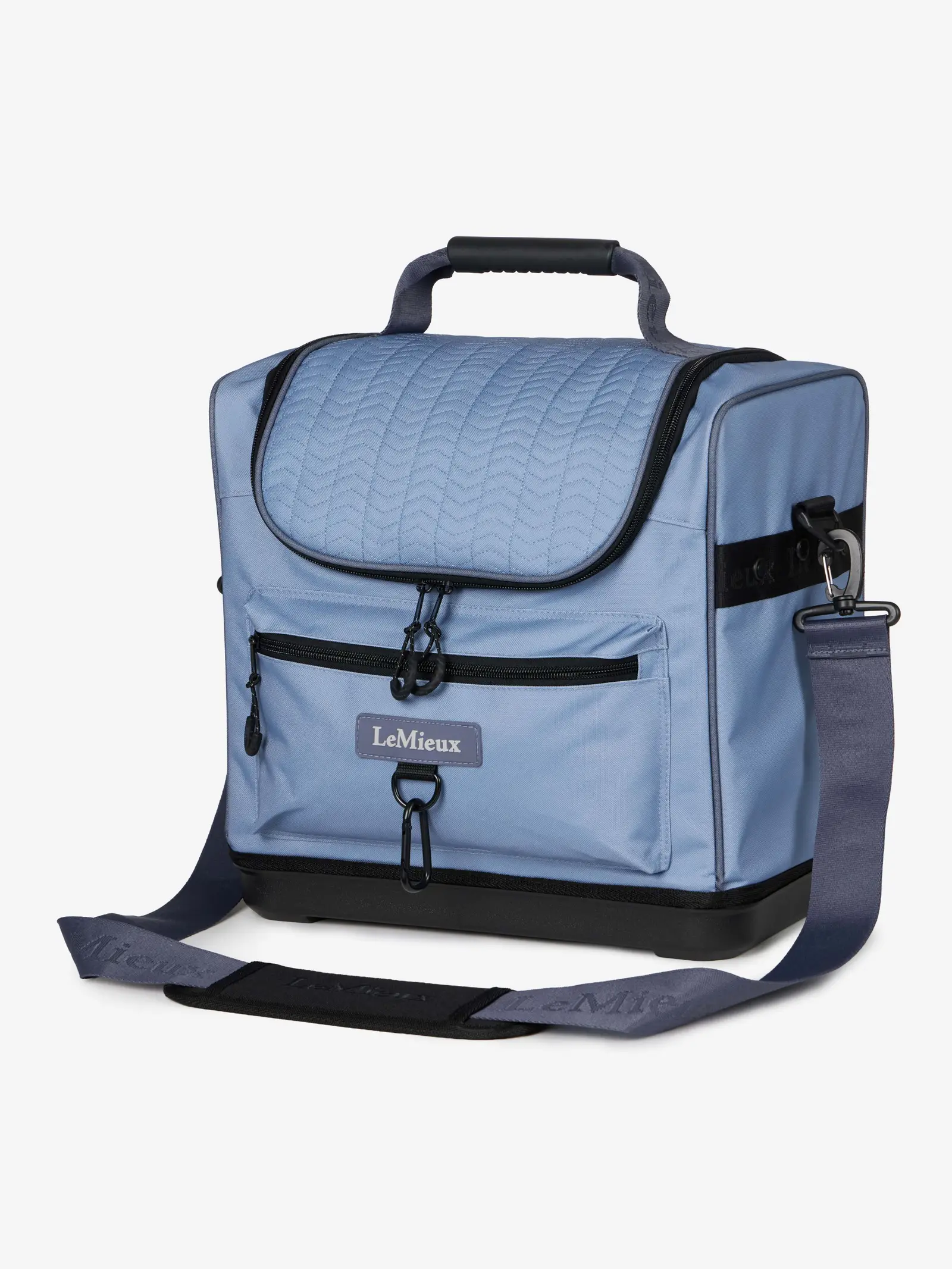 it08687_product_elite_pro_grooming_bag_powderblue_01